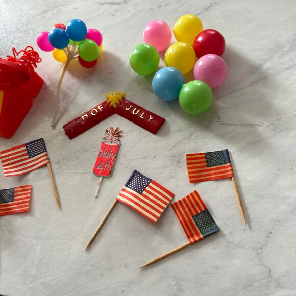 Vintage mixed lot plastic cake toppers balloons clown telephone July 4th picks - Picture 3 of 6
